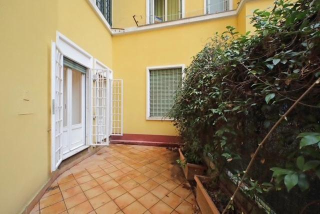 Apartment Porta Metronia Rom